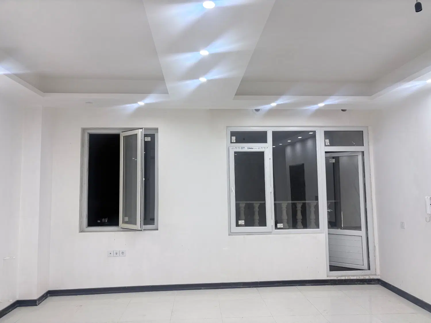 آپارتمان تک واحدی واوان