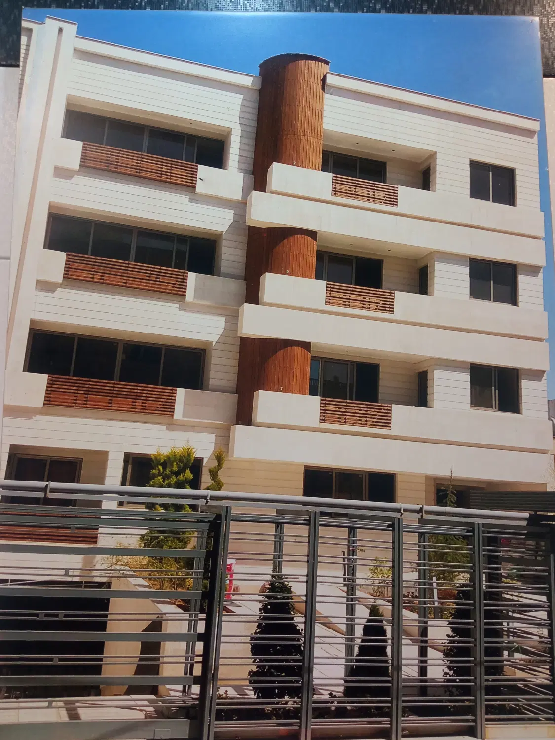 آپارتمان ۱ خواب فرانسوی ساز