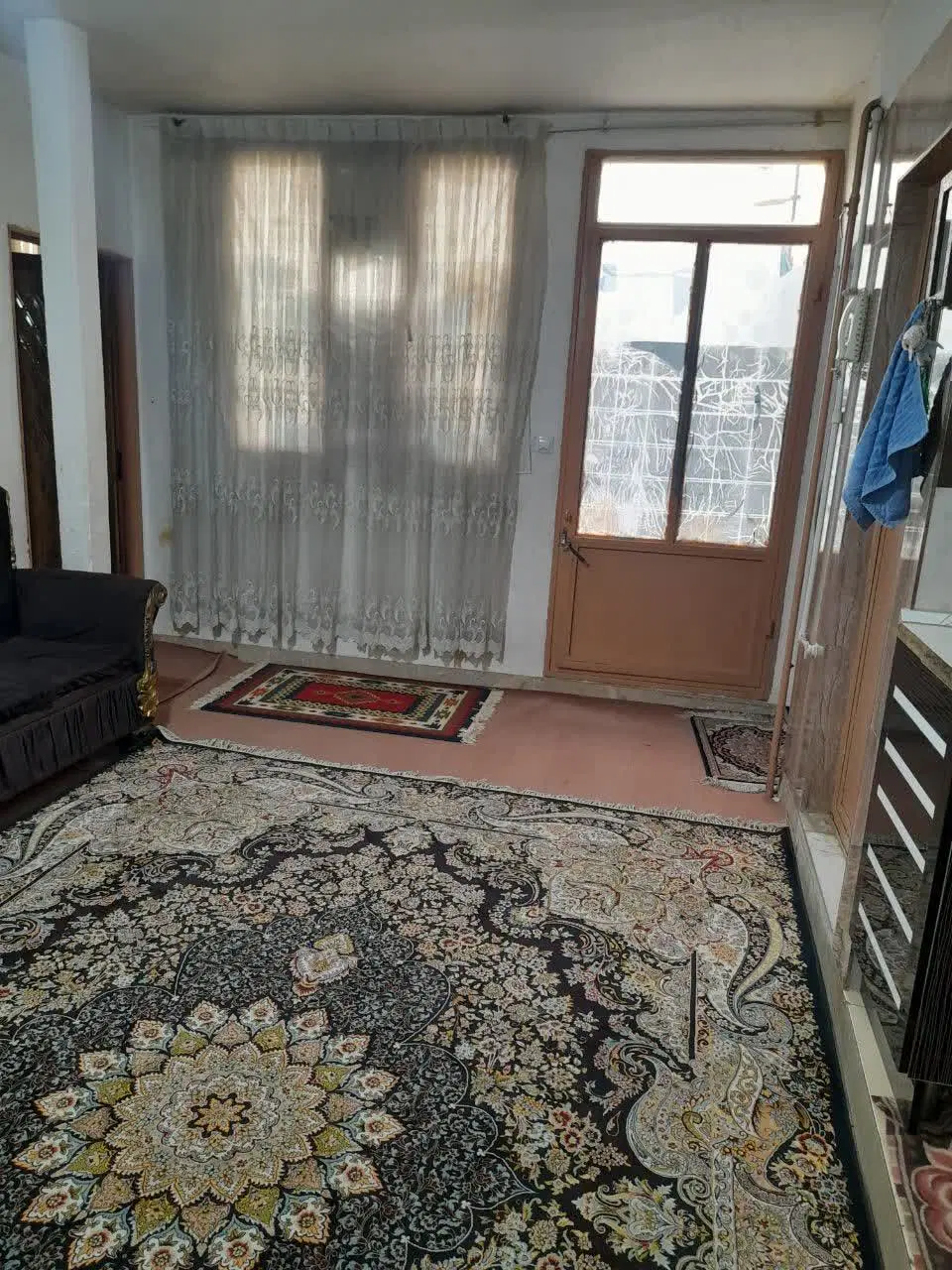 واحد فروشی