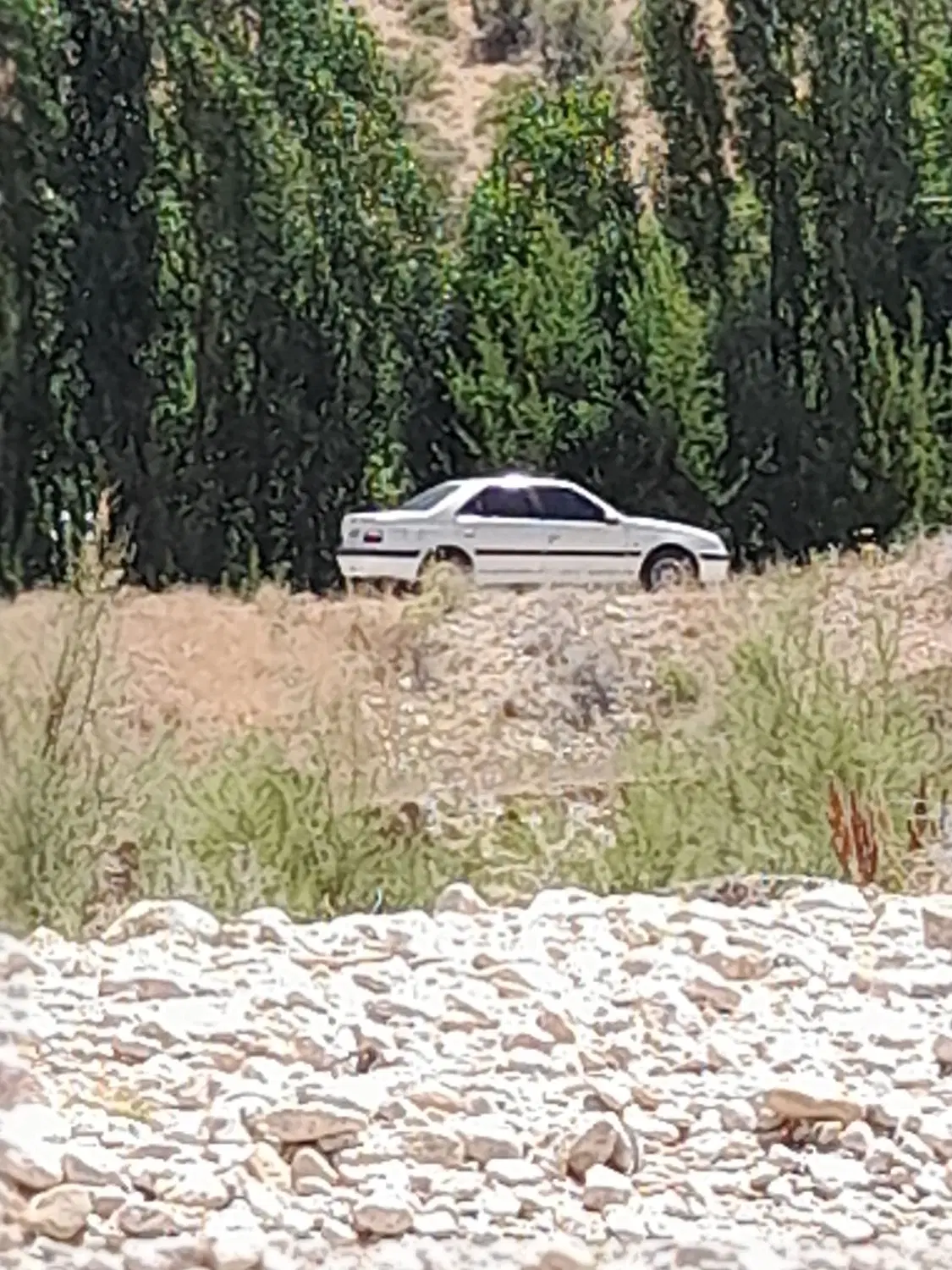 فروش یک قطعه زمین ۲۰۰متری جاده چهارتنگ