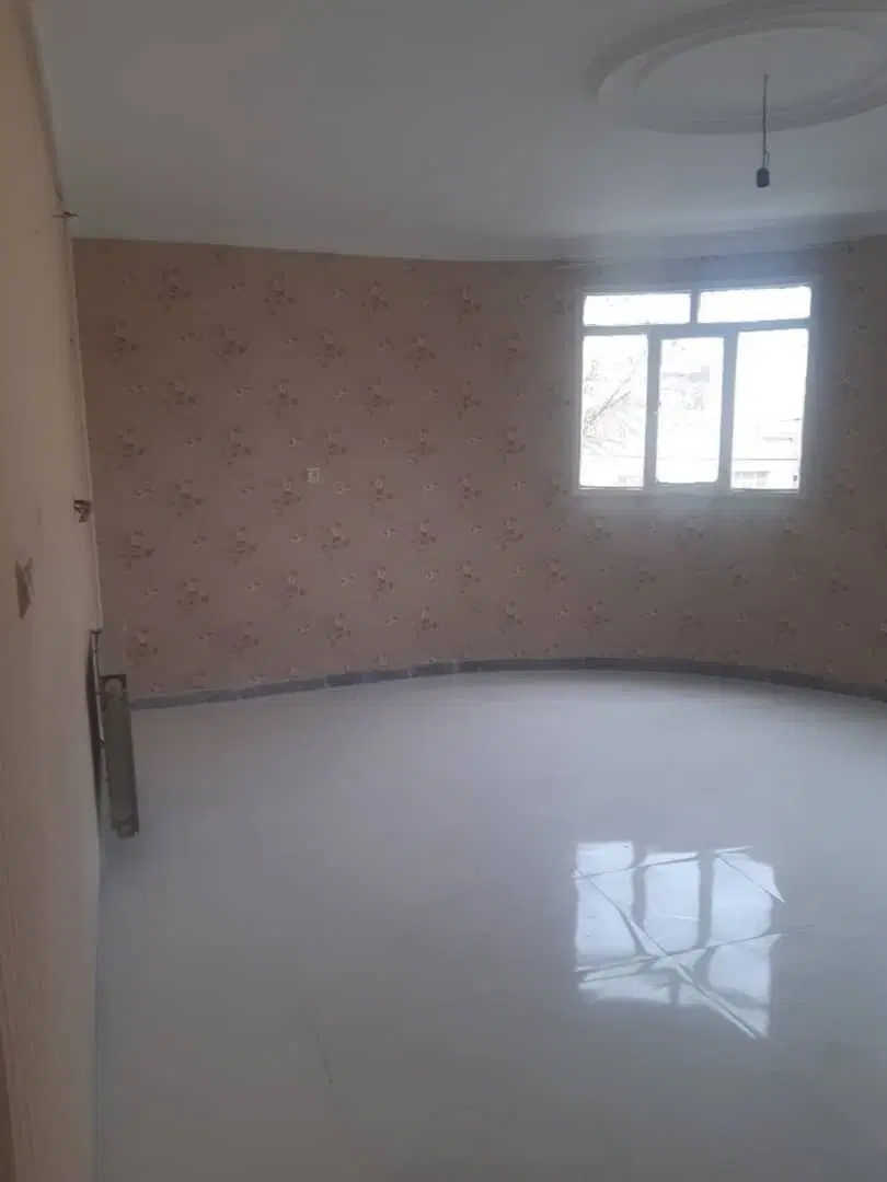 آپارتمان ۱۰۰ متری میرزاده عشقی