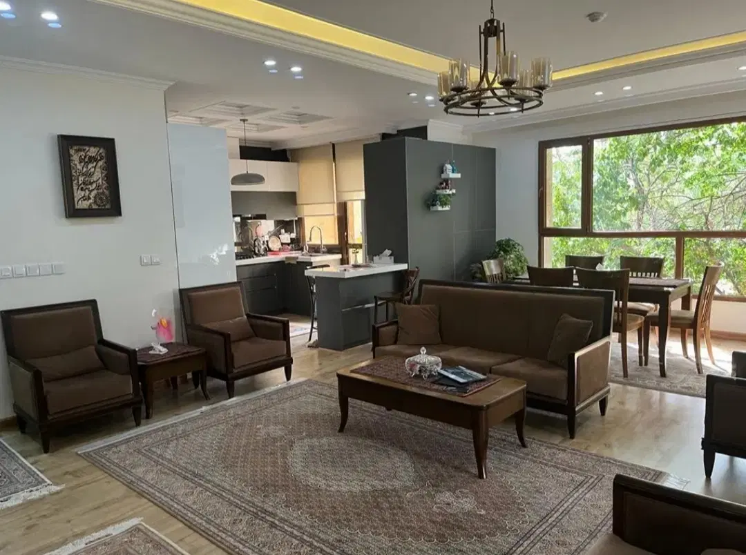 تک واحدی کانال غربی غرق نور و آفتاب وام