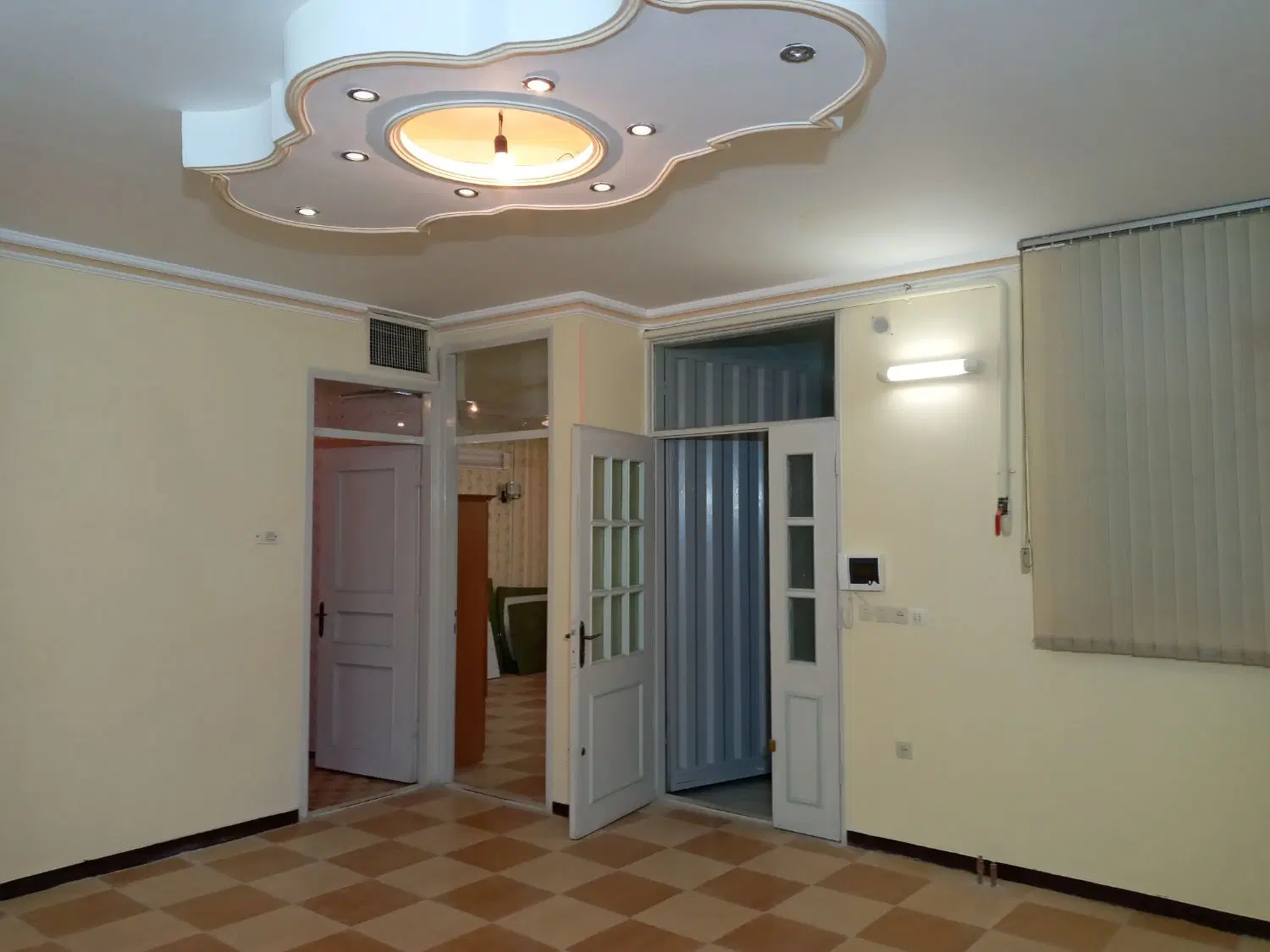 اجاره اپارتمان (میدان مارکار)