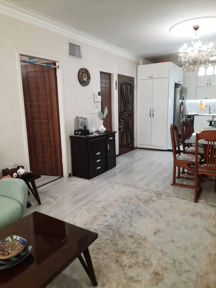 واحد مسکونی بسیار خوش نقشه با موقعیت عالی