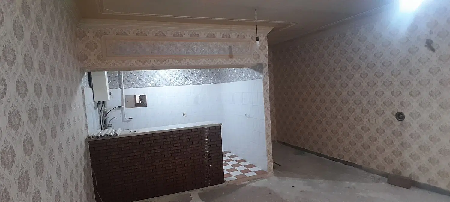 حیاط مارالان زمزم ۵۰متر