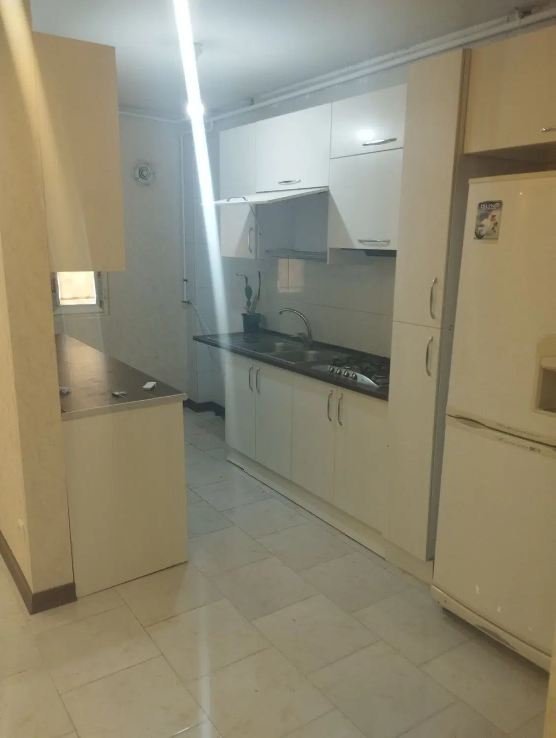آپارتمان ۸۵ متری دو خوابه همکف پارکینگ و آسانسور
