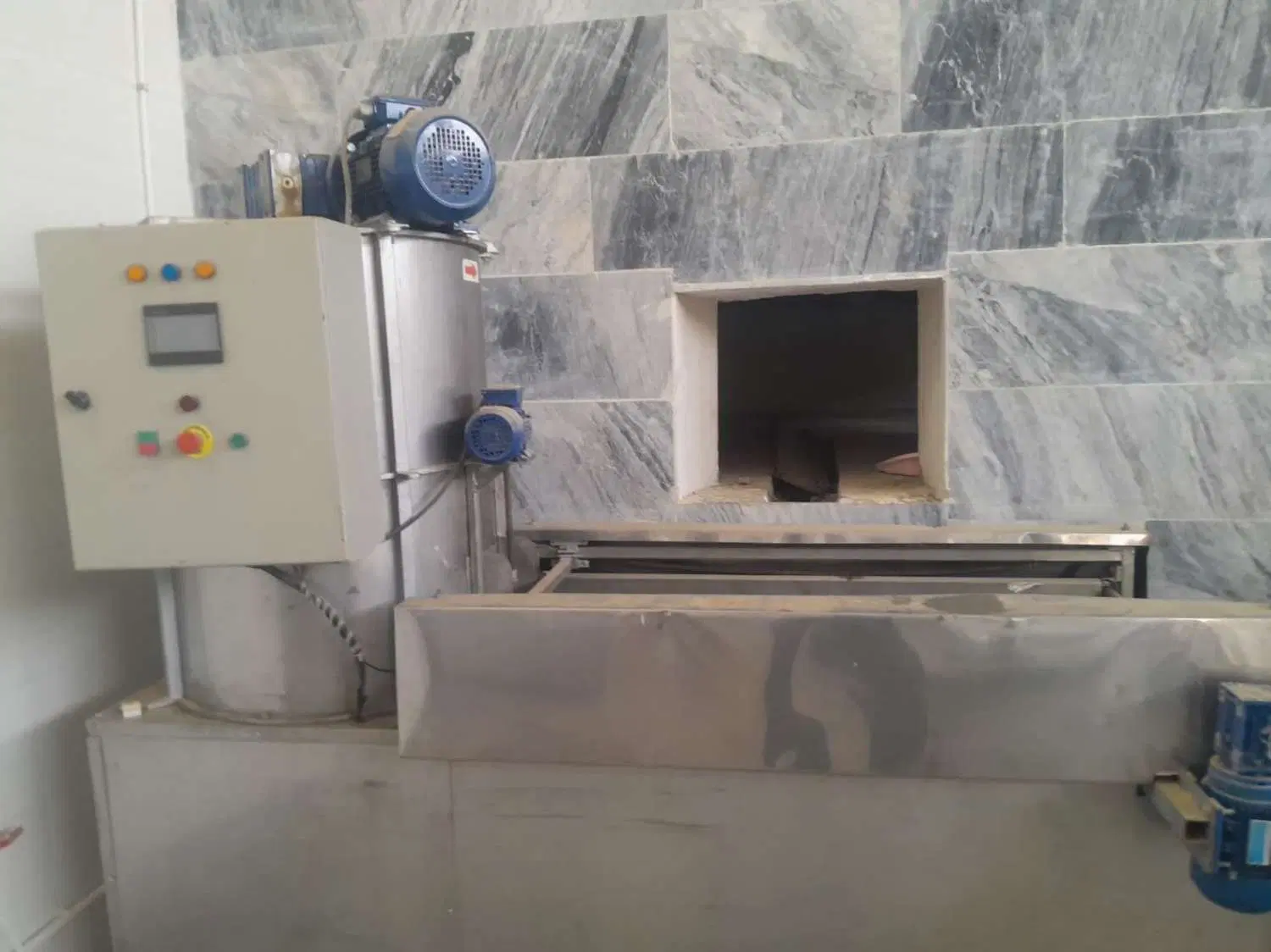 اجاره کارخانه ارده و شیره سازی