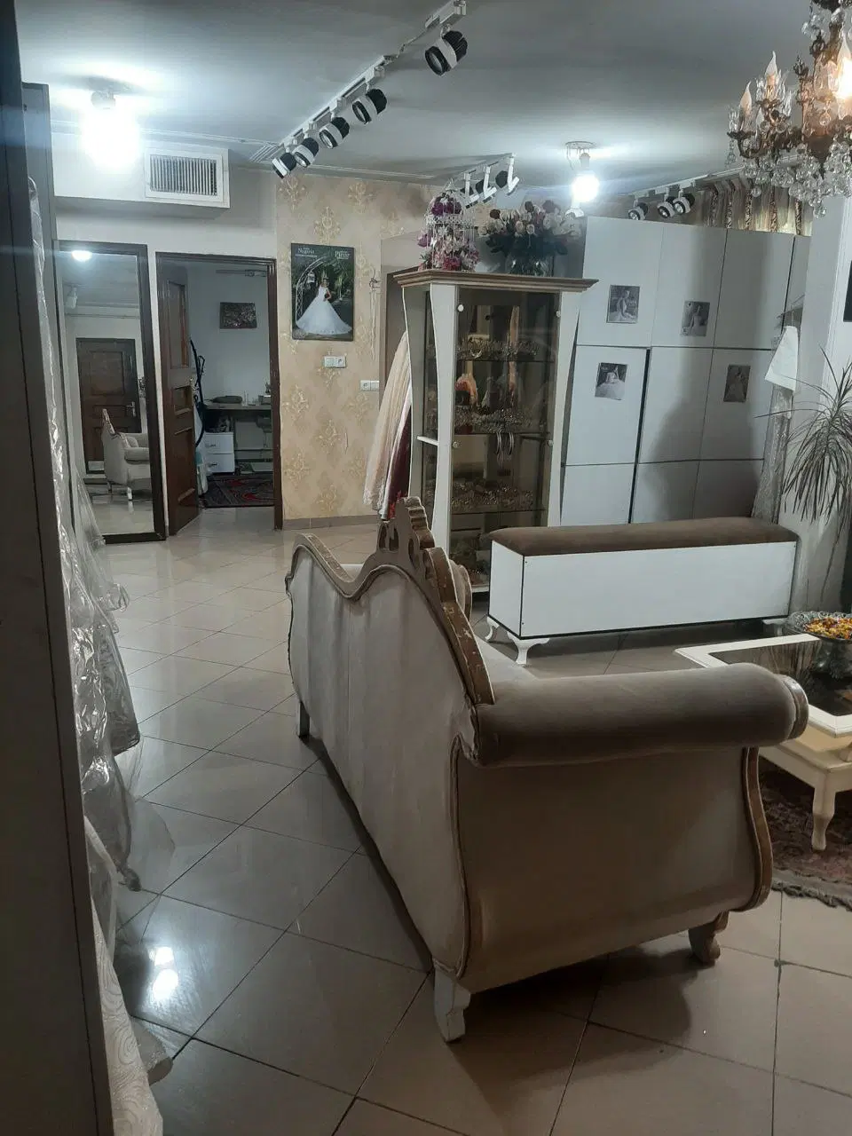 واحد اداری تجاری