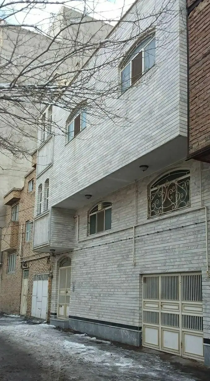 اجاره طبقه همکف حیاط دار در صمدی