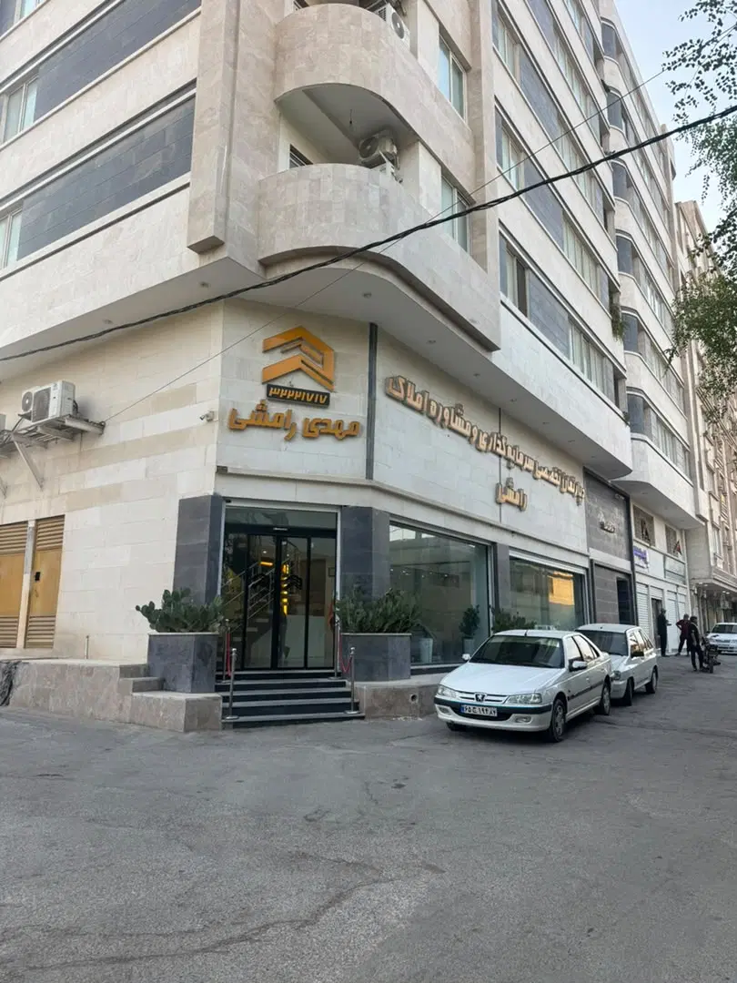 108 متری دوخواب مرکز شهر اوزیها نما مدرن پلاک 2