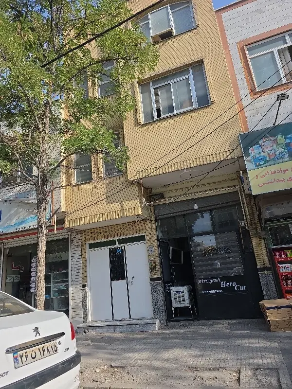 فروش حیاط ۱۰۰ متری در اول بیست متری مارالان