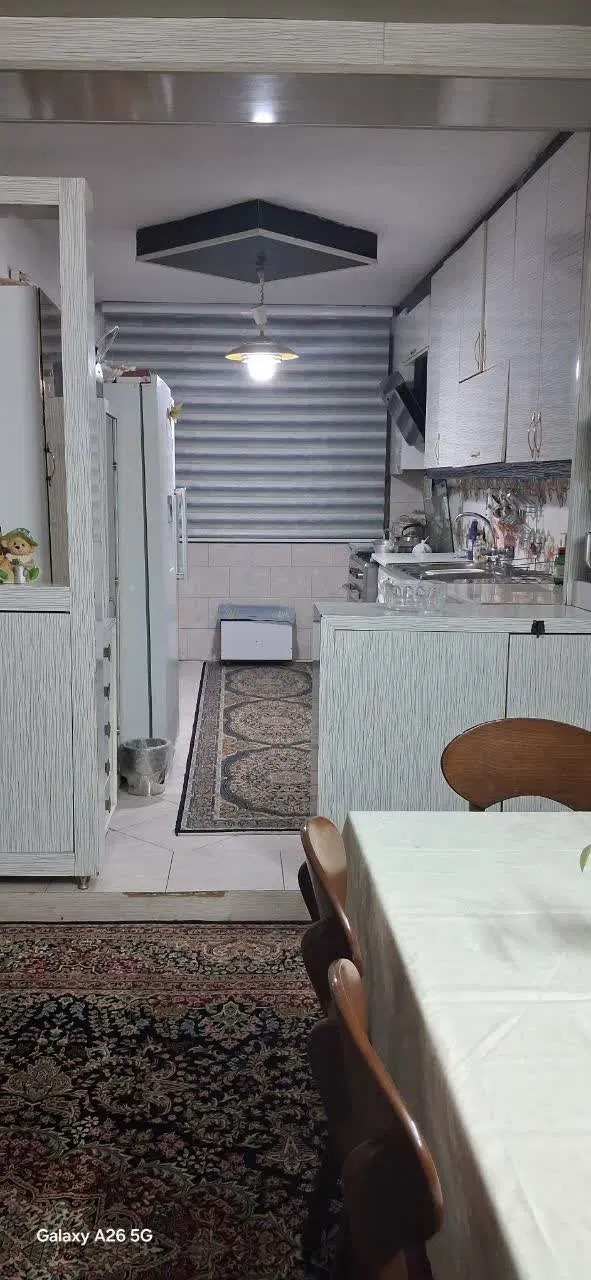 خونه ی ۹۵ متری رهن کامل کشاورز ۵ طبقه ی اول