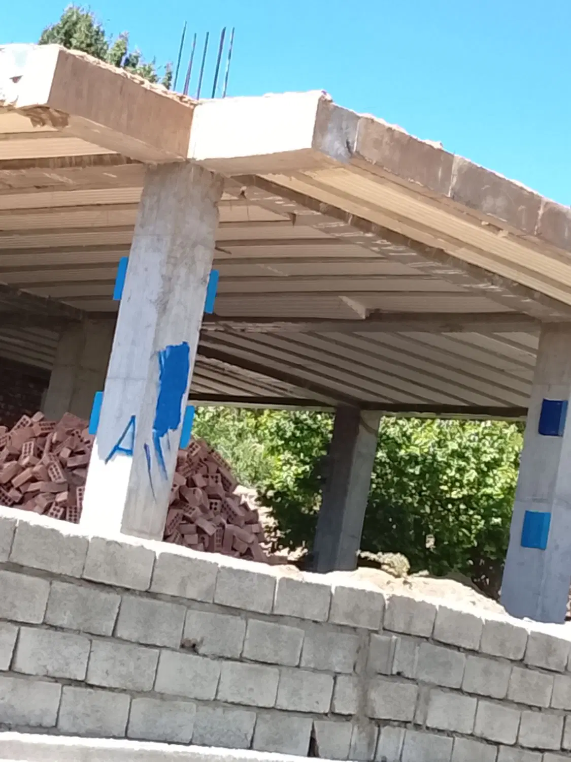 خانه نیمه ساز اسکلت بتونی