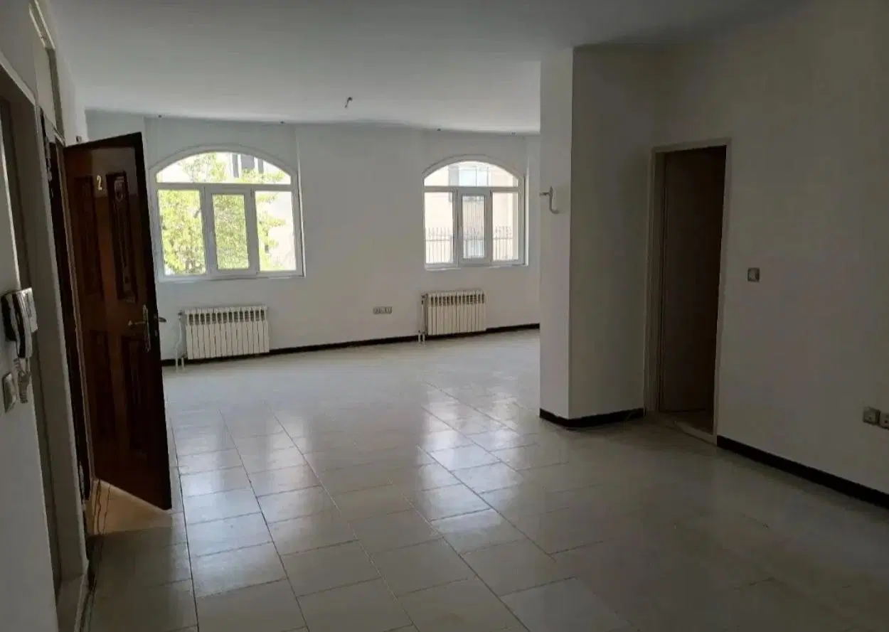خانه دربست در حمزه کلا _ مناسب کافه و ...