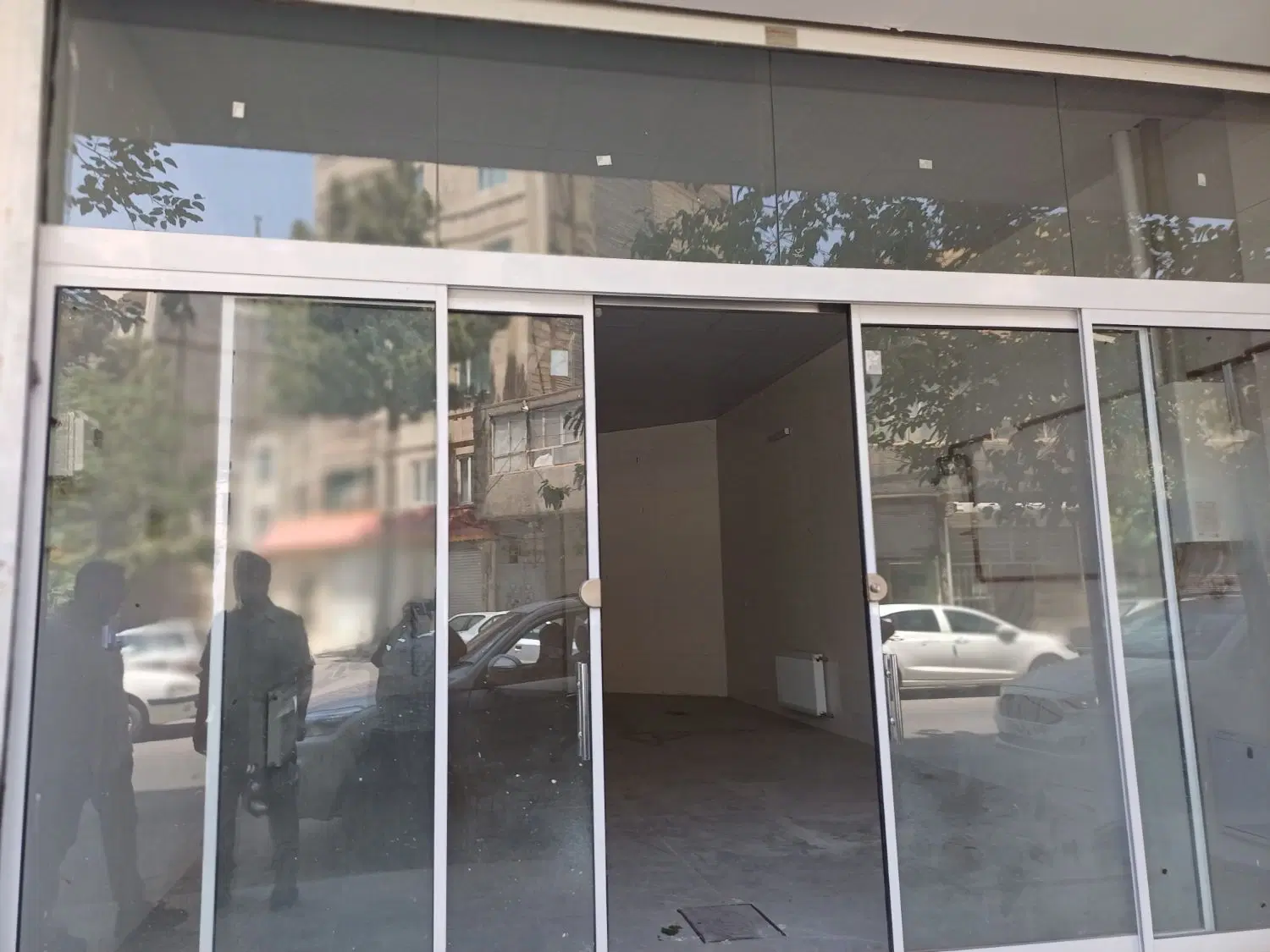 مغازه تجاری