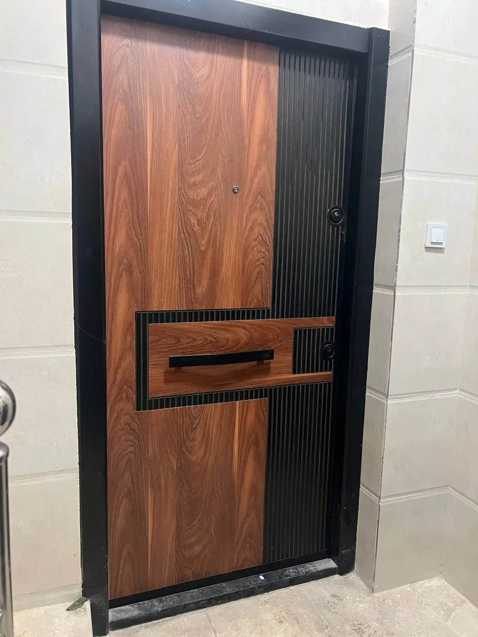 آپارتمان ۱۰۰متری سند دار