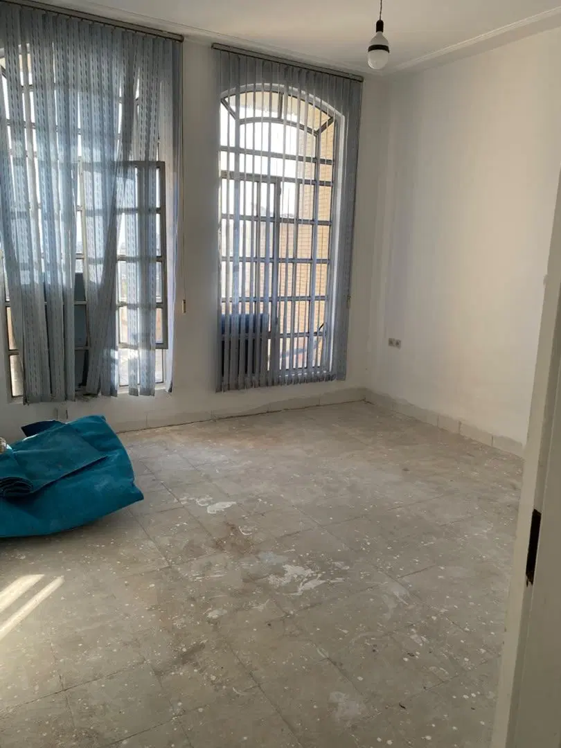 خانه دو خواب با 50 متر تراس رهن کامل