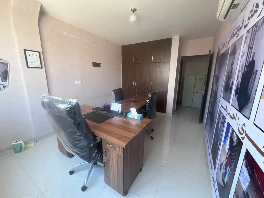 اجاره یک اتاق از یک واحد اداری