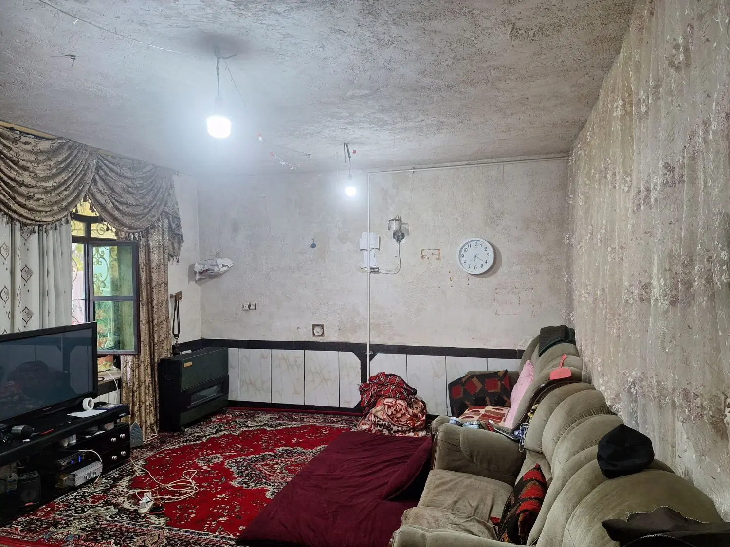طبقه دوم ساسانی اباد