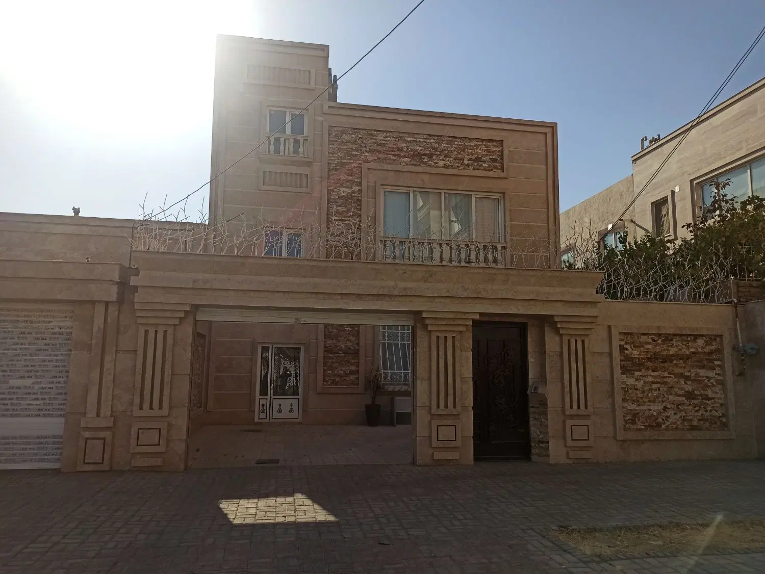 خانه ویلایی طبقه پایین دو حیاط