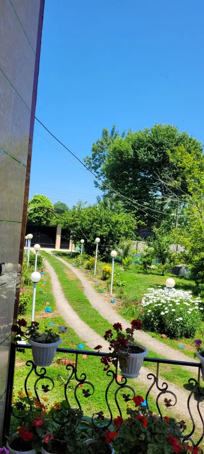 ۱۳۳۰متر زمین و ویلا نزدیک دریا