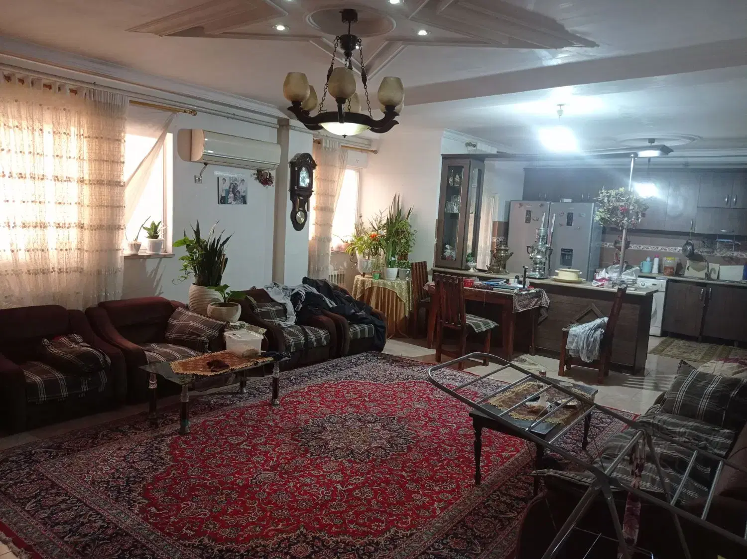 واحد آپارتمان بزرگ اول خیابان جماران
