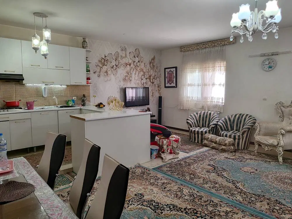 در 22 بهمن   کامل