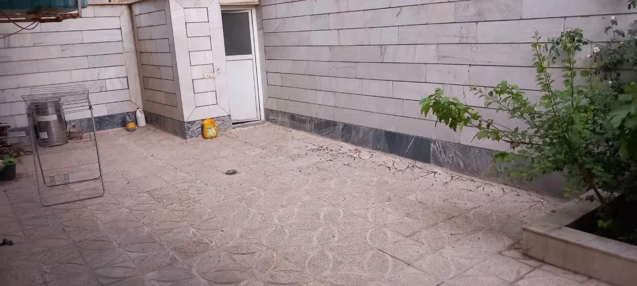 فروش خانه ویلایی راه جدا طبقه همکف از ۲ طبق.