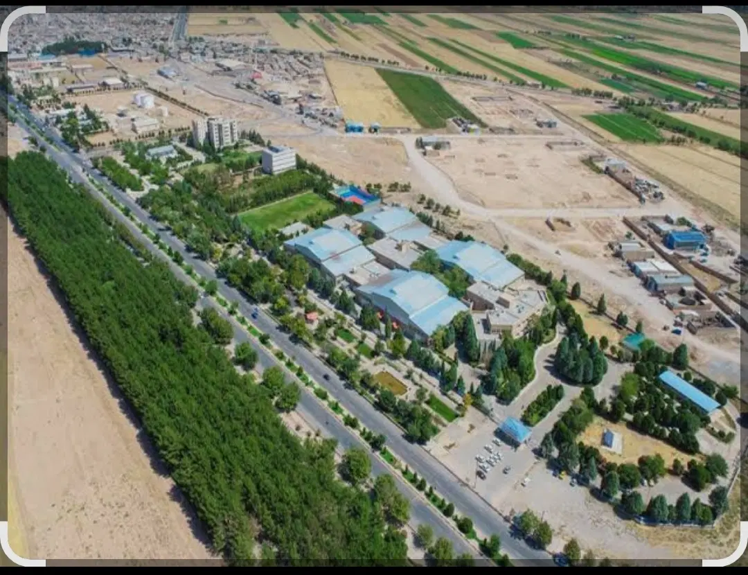 زمین فروشی