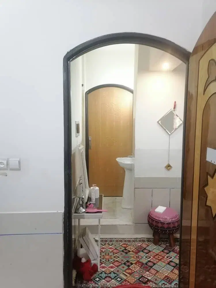 منزل ویلایی شهرک طالقانی طبقه بالا