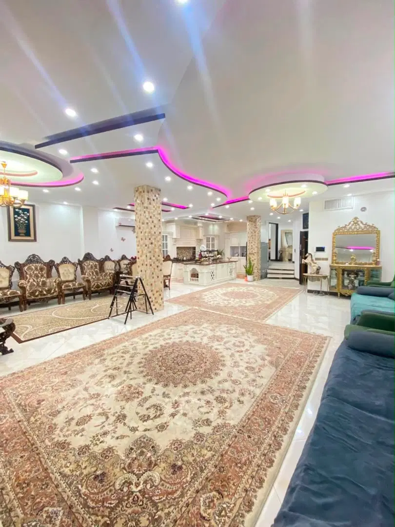 فروش منزل۲۰۰ متری فازیک مهراورانمحدوده میدان توحید