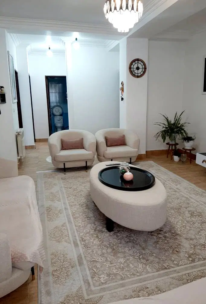 سرگل ۵۰متری خیابان پارکینگ اختصاصی