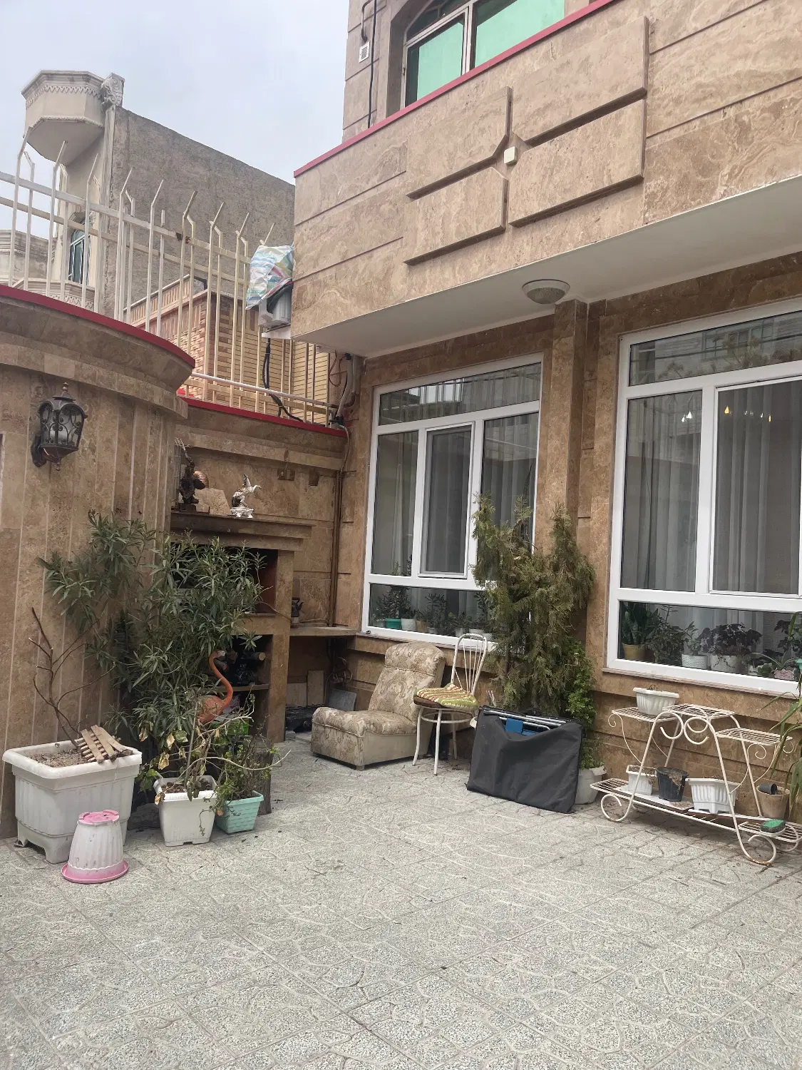حیاط دو طبقه  شهرک نور