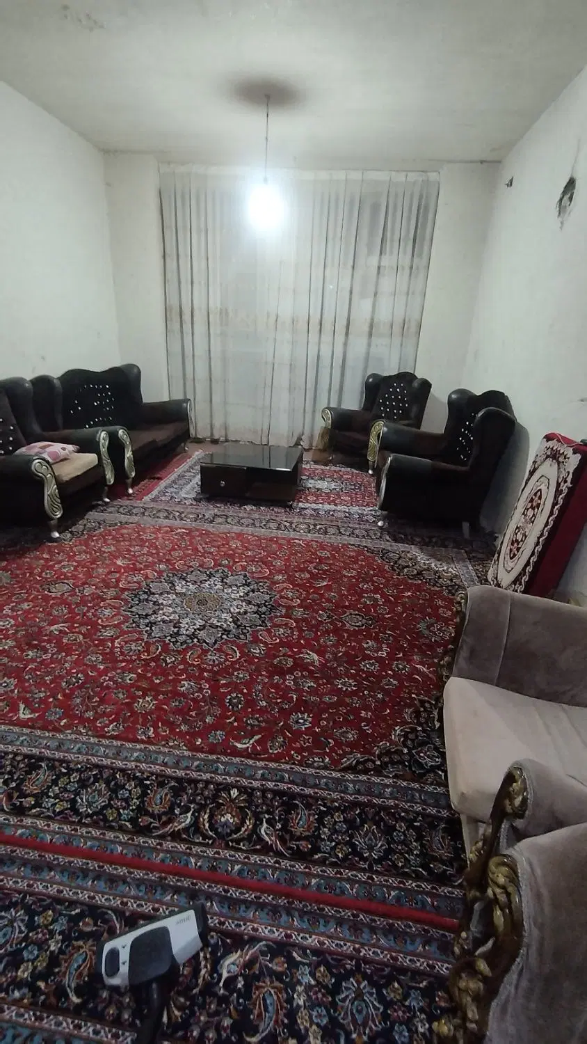 خونه ویلای ۳۰۰متر..
