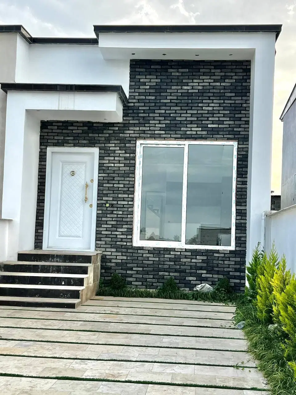 فلت روف دار نما مدرن ۱۶۰متری ۳میلیاردی فروش فوری