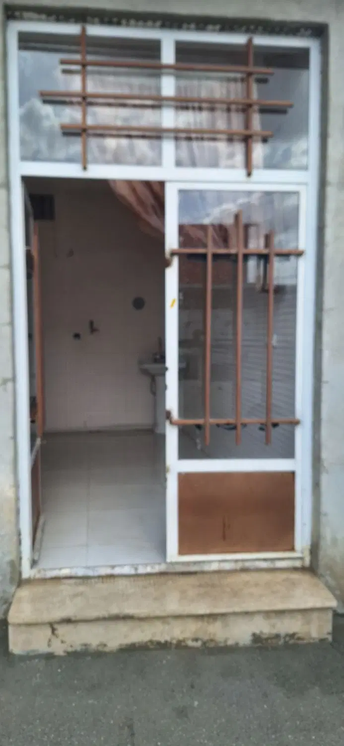 مغازه اناهیتا