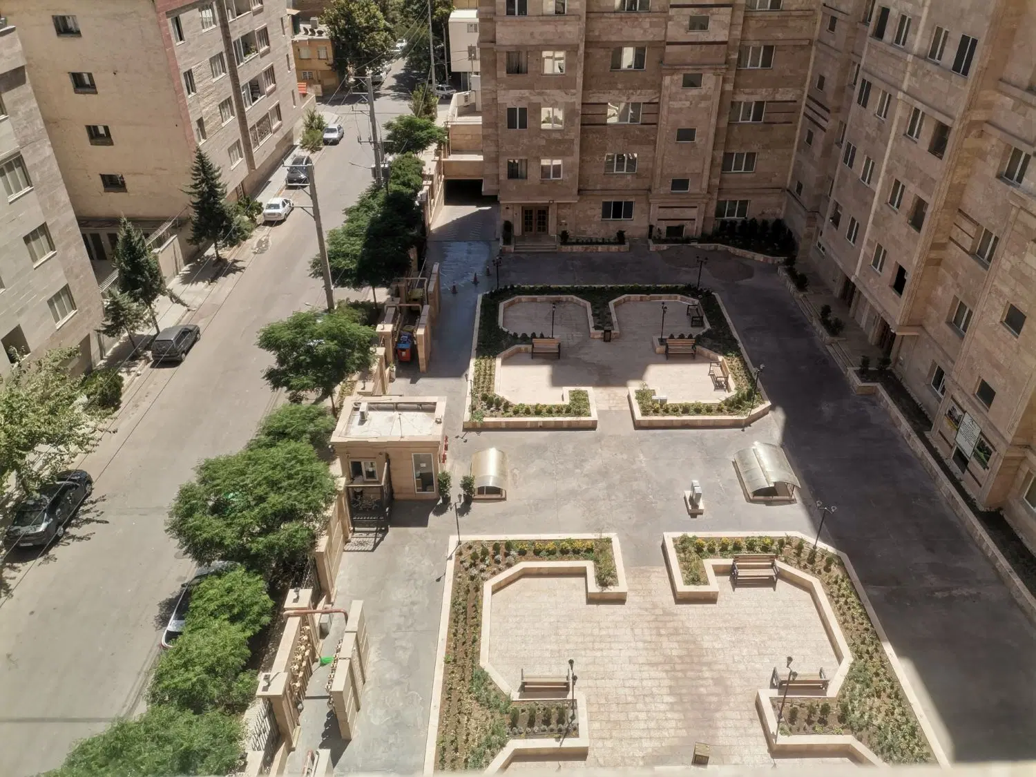 100متر برج مسکونی لادن رهن کامل (نقیب)