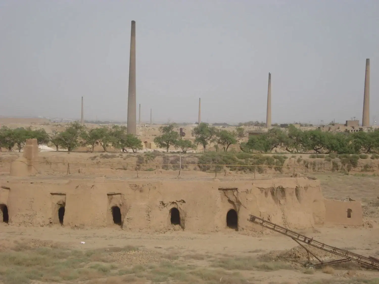 زمین به متراژ ۱۰۷۰ متری