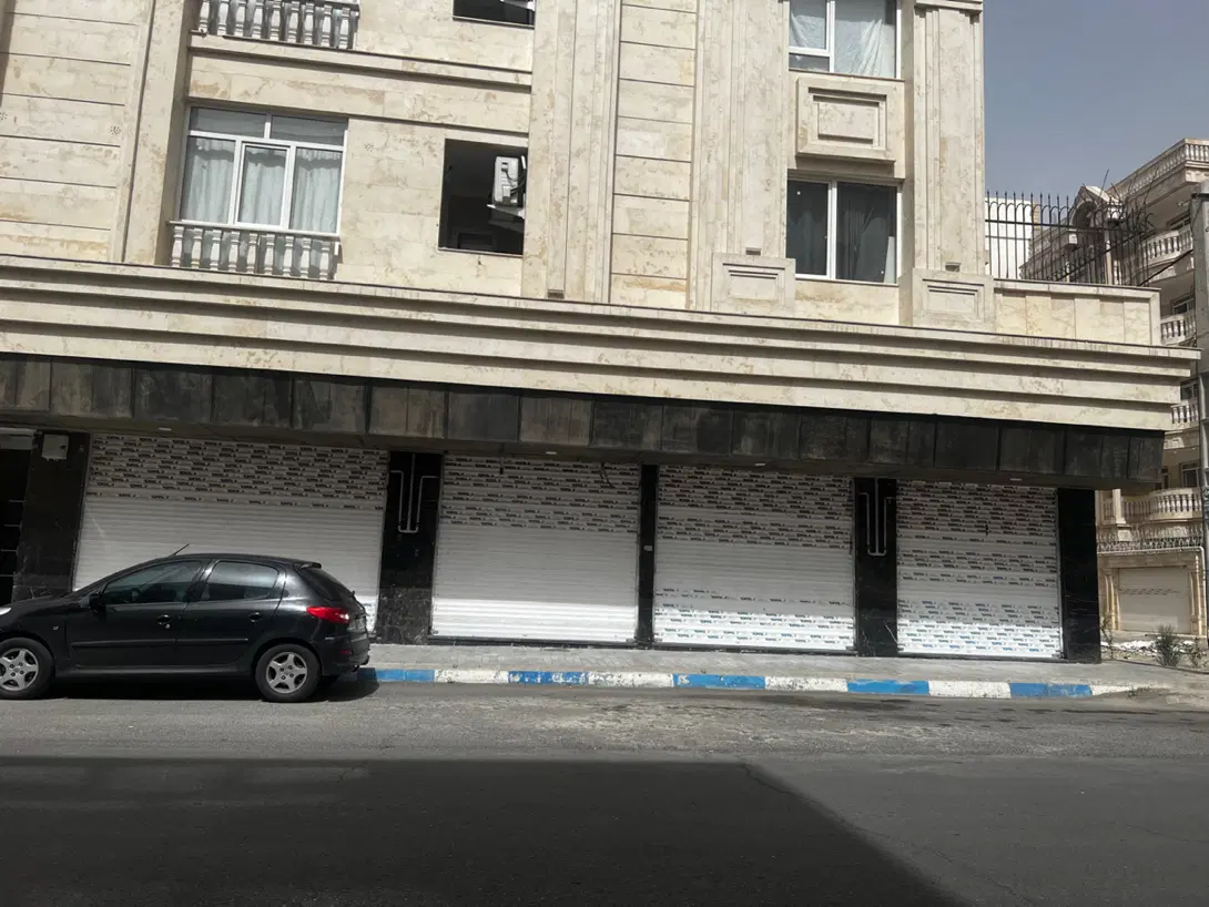 ۲ باب مغازه ۶۰ و ۷۶ متری اجاره
