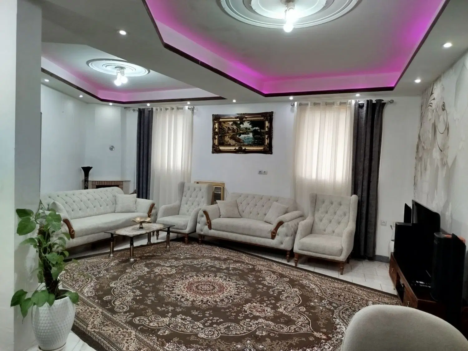 فروش طبقه بالا حمیدیان خیابان امیرکبیر