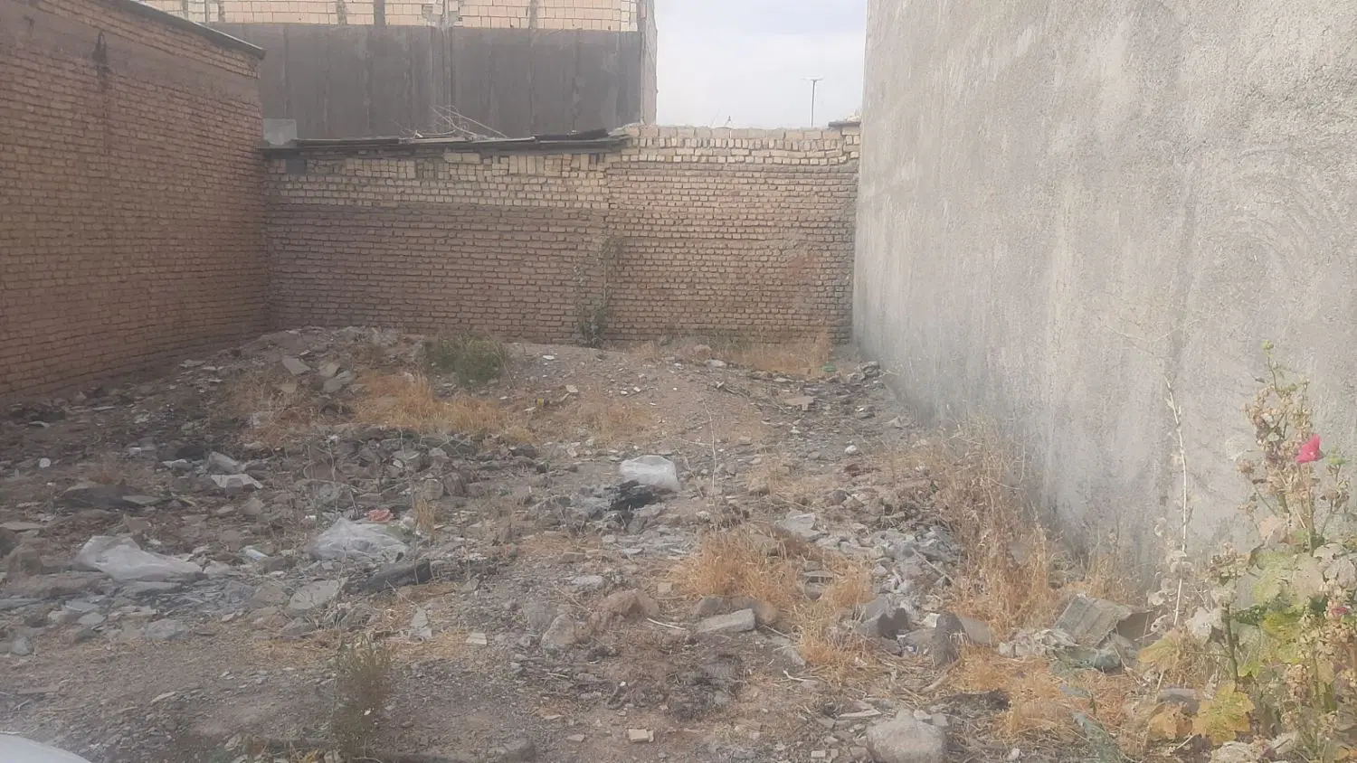 زمین نقلی