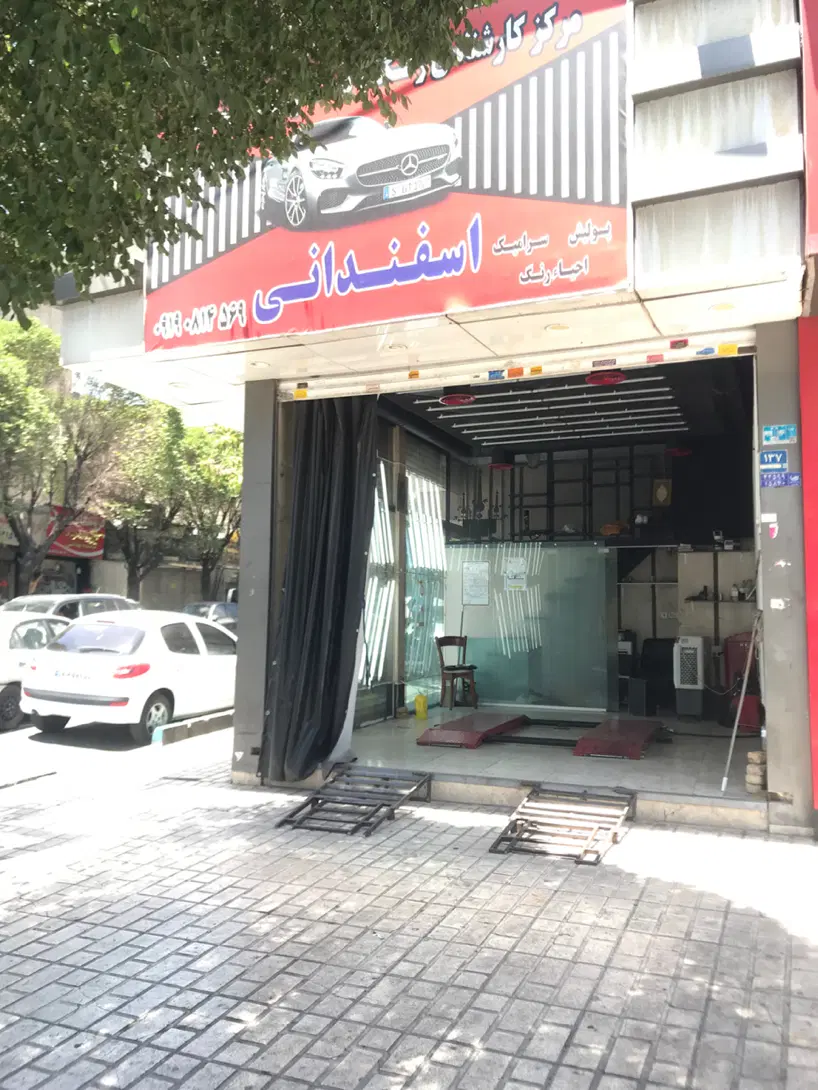 مغازه تجاری بر اصلی ۱۹۶ سر نبش ۱۳۵ اجاره