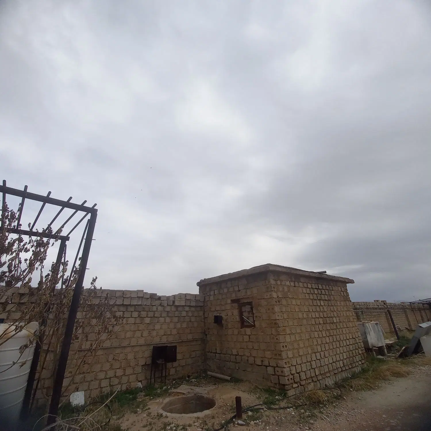 زمین۱۵۰ متری کرونی