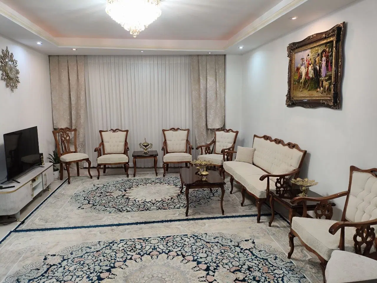 ۷۸ متر با پارکینگ سندی