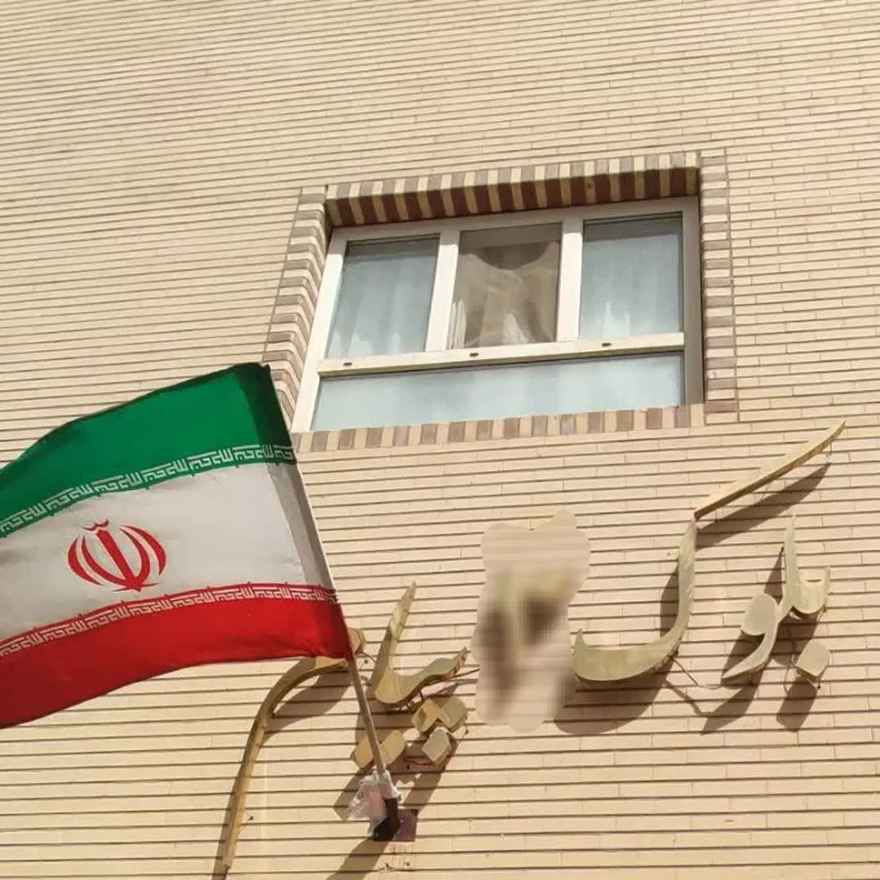 فروش آپارتمان ۱۱۰متری در پردیسان(خیابان البرز)