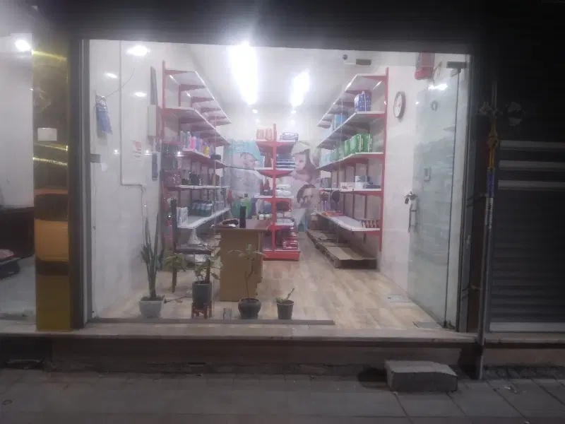 اجاره مغازه ۳۰متر نظراباد الغدیر شمالی نبش غیر ۲۶