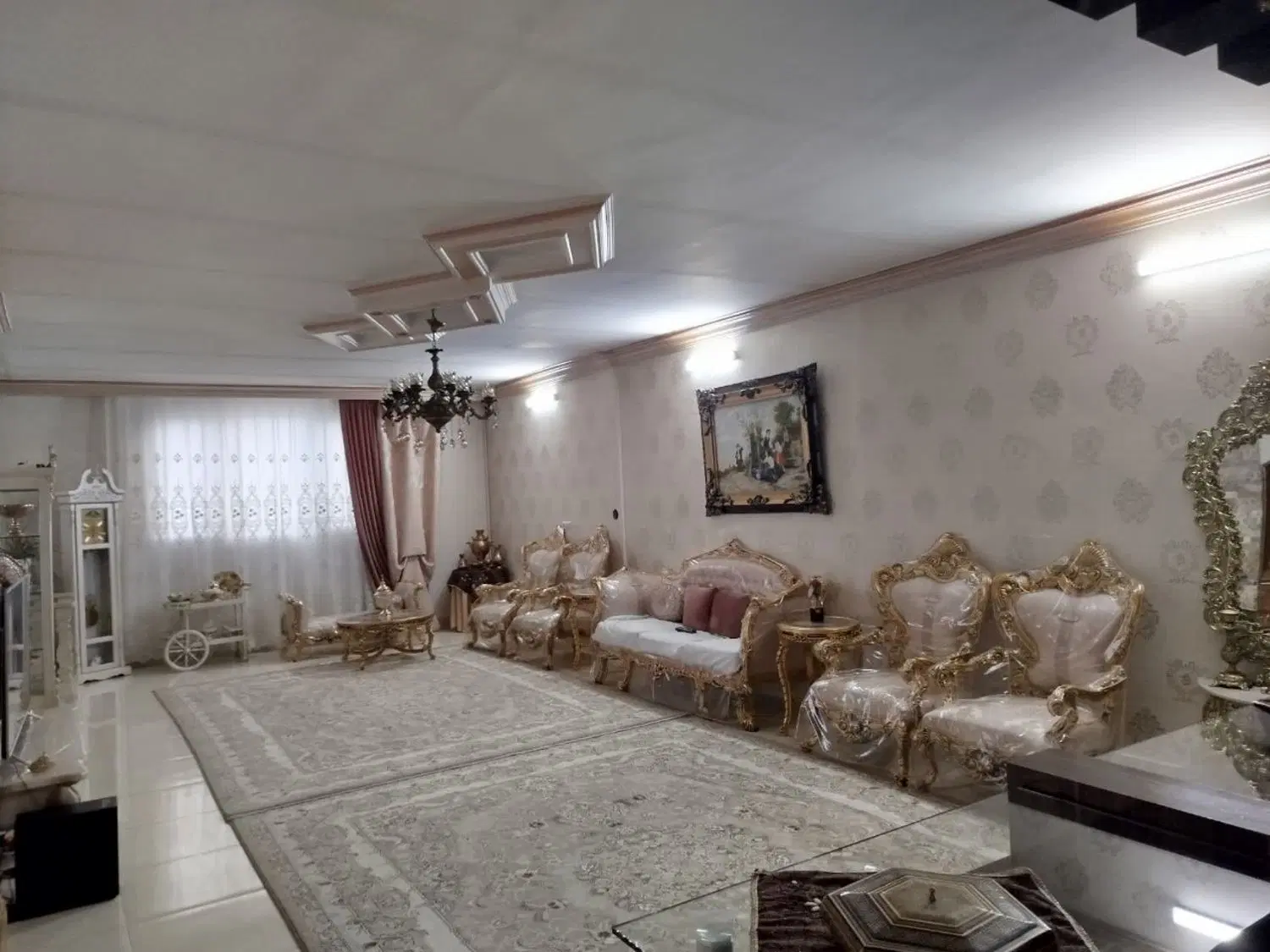 منزل مسکونی طبقه اول راه جدا