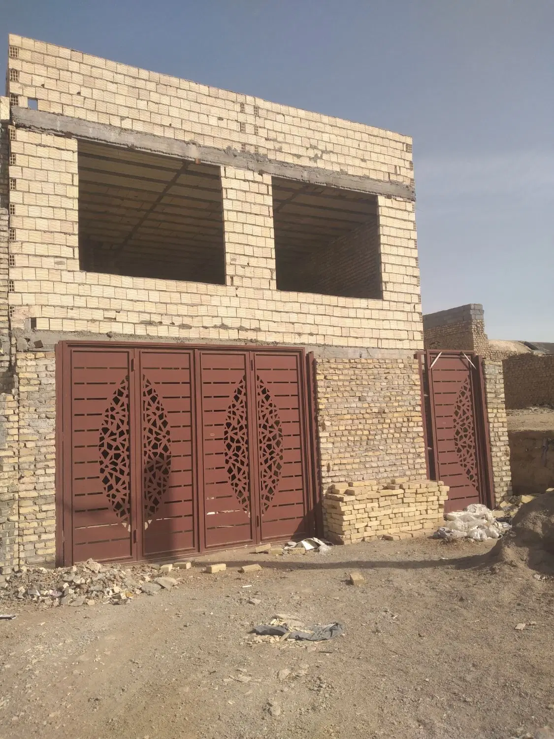 منزل نیمه ساز شهرک سنگ آهن  حسین آباد
