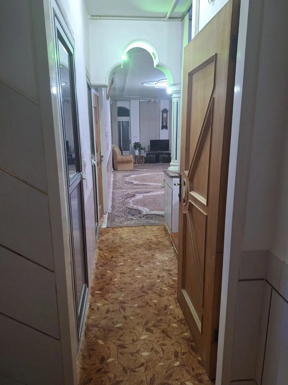 رهن و اجاره منزل طبقه اول کامل مجزا پاسداران شهرضا