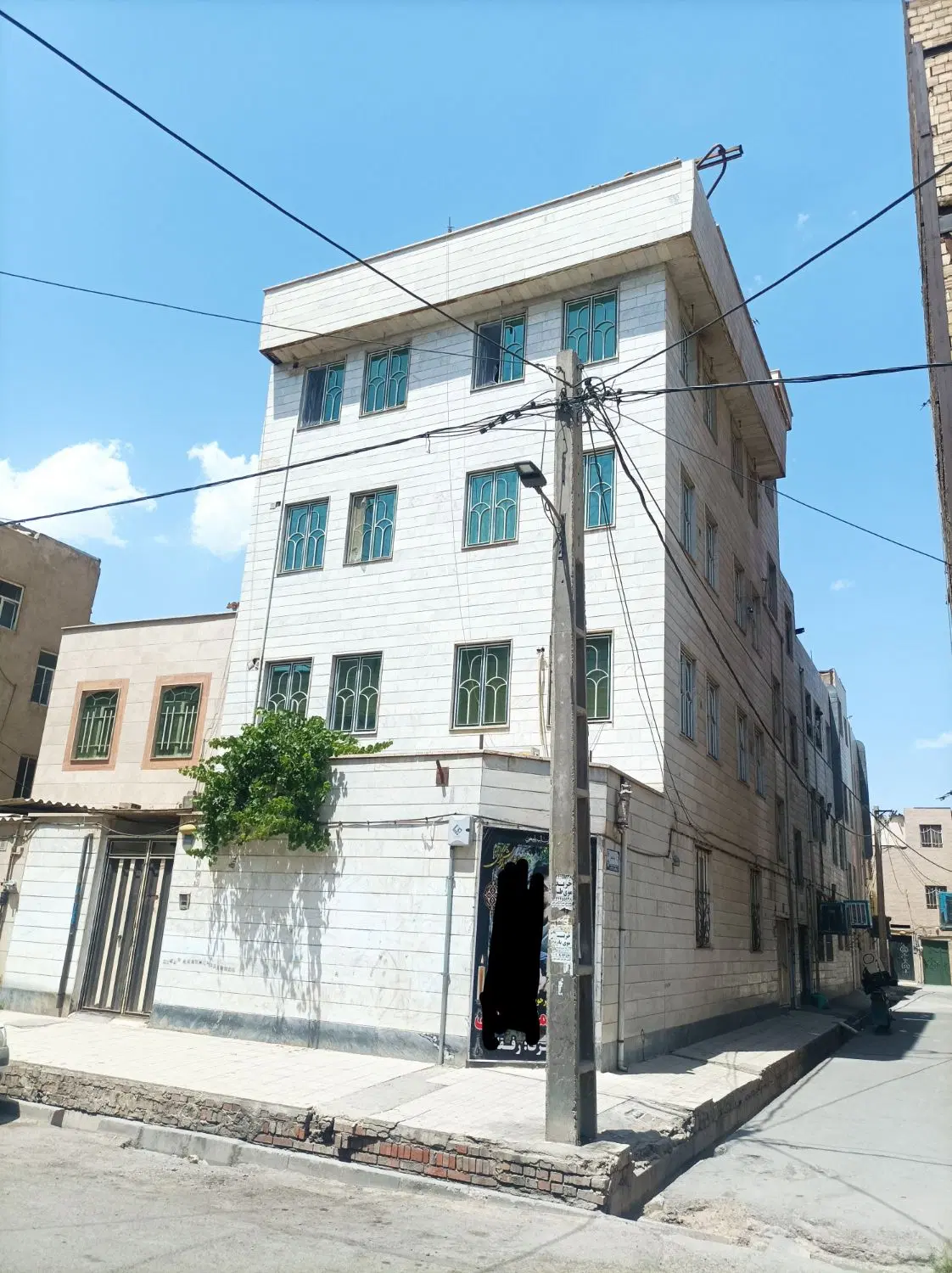 ۹۰ متر تکواحدی ۳ طبقه